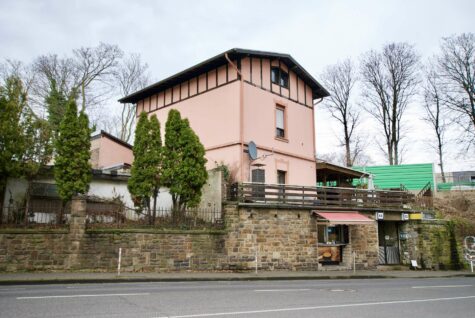 Brühl, Wohnhaus + 3 Monteurzimmer + 1 Apartment + 1 Kiosk, 50321 Brühl, Wohn- und Geschäftshaus