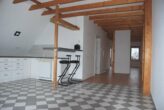 Nörvenich- Wissersheim, Dachgeschosswohnung, Fußbodenheizung, 2 Balkone, Garage - Küche zum Wohnraum
